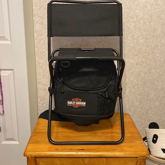 Harley Davidson Folding Camp Chair with Cooler under seat!!!! NWOT - Picture 2 of 8
